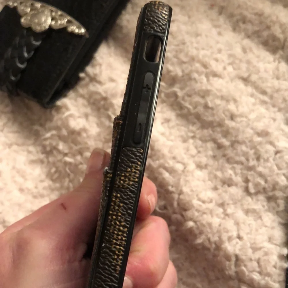 Micheal Kors brown authentic monogram IPHONE case IPhone 7 Will fit 6,6S